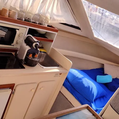 Båthotell Varuna En Sur De Tenerife